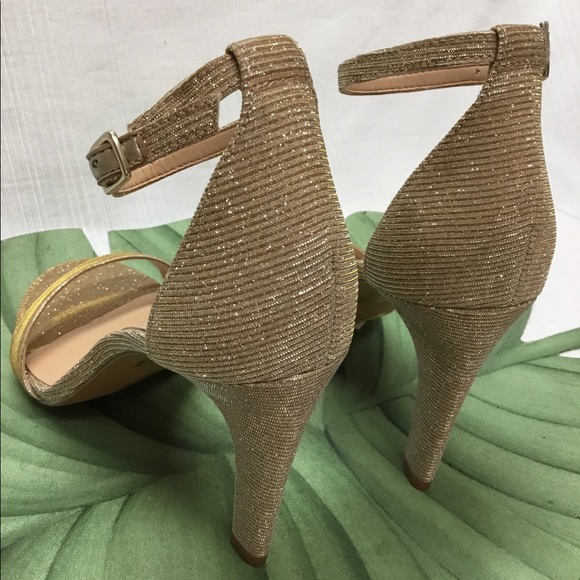 Gianni Bini New Beige Heels with Silver Sparkles - Picture 4 of 8